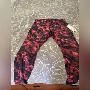 LULULEMON Align HR Pant 28” leggings. New with tag and never worn.